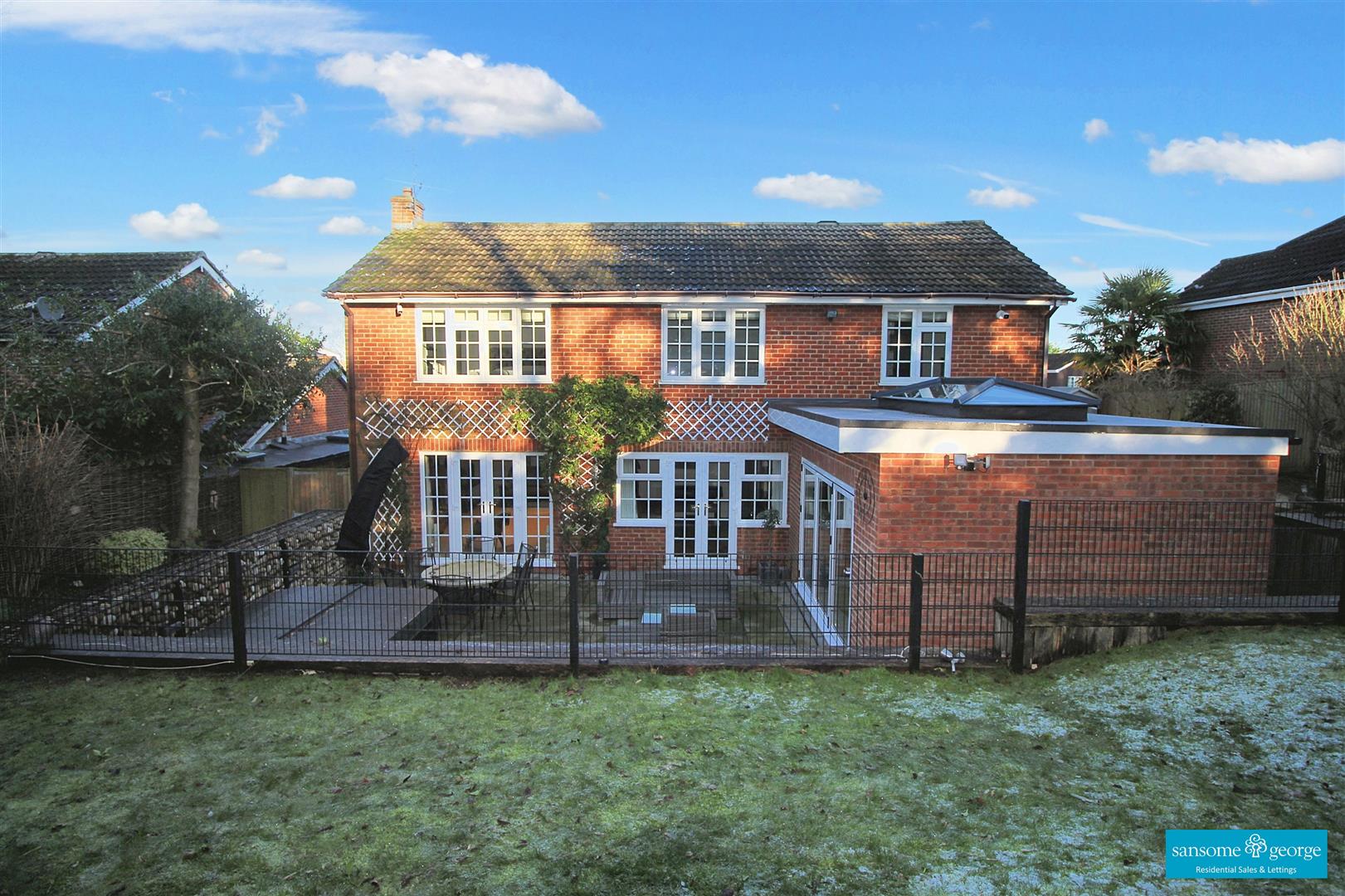 Westridge Avenue, Purley On Thames, Reading